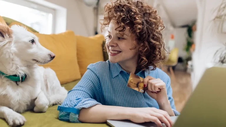 Best Credit Cards for Pet Expenses: Rewards & Cashback in 2025