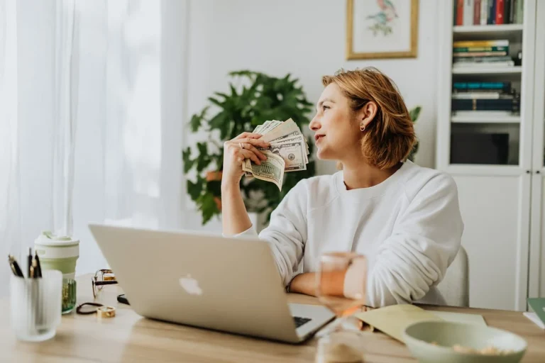 10 Legit Remote Jobs That Pay Up to $100/Hour: No Experience Required