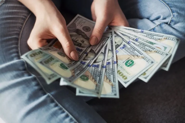 Quit Your 9–5: Remote Jobs That Pay Over $3,000/Month